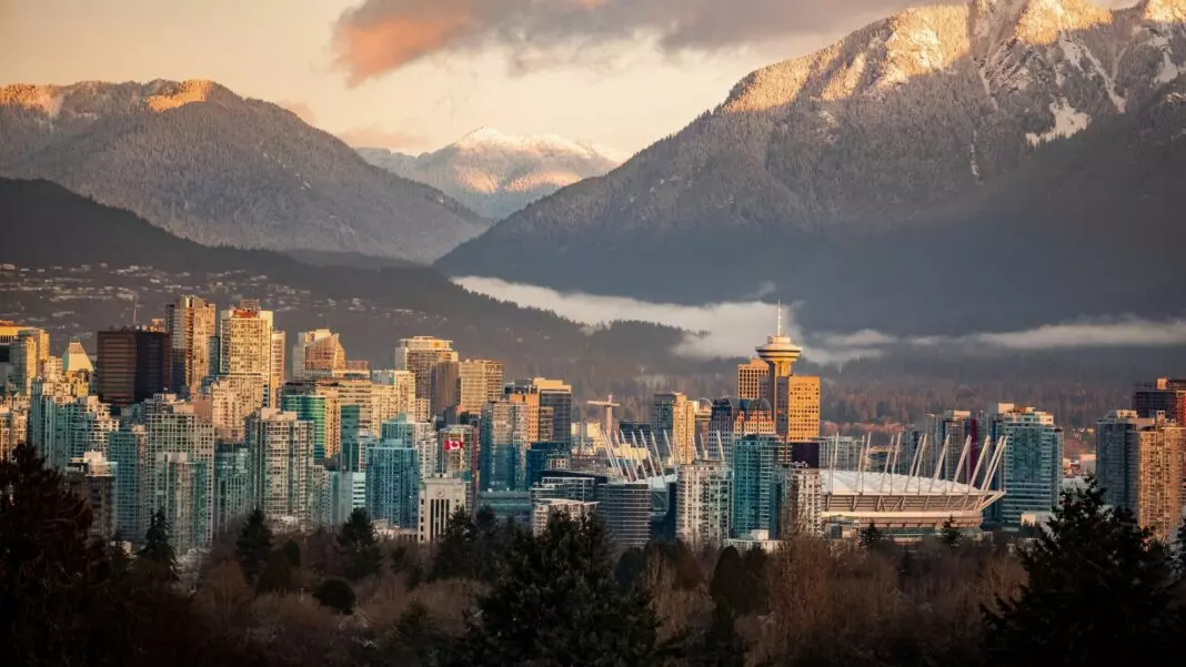 انتخاب شهر مونترال یا ونکوور برای زندگی در کشور کانادا؟