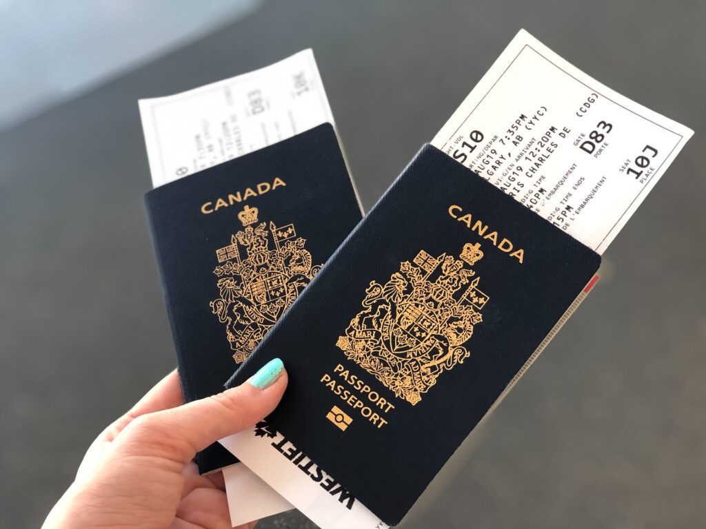 مهاجرت به کانادا از طریق ازدواج -پاسپورت